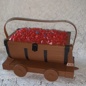 Disney Seven Dwarfs Mine Train Popcorn Bucket Parks Exclusive Red Gems 2015